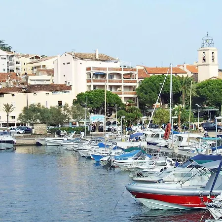 Lumineux A 30m De La Plage, Balcon, Clim, Commerces A Cote - Fr-1-226-444 Apartment *