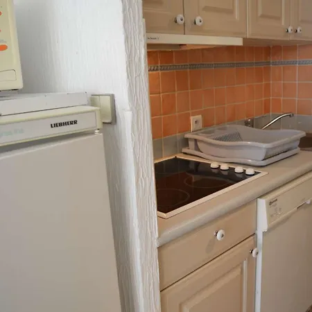 Lumineux A 30m De La Plage, Balcon, Clim, Commerces A Cote - Fr-1-226-444