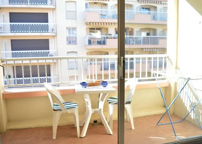 Lägenhet Lumineux A 30m De La Plage, Balcon, Clim, Commerces A Cote - Fr-1-226-444